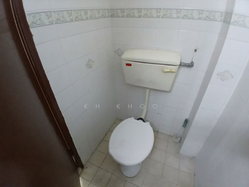 Apartment for Sale at Subang Perdana Goodyear Court 7 - KH Khoo - Bathroom - PropertyGuru.com.my