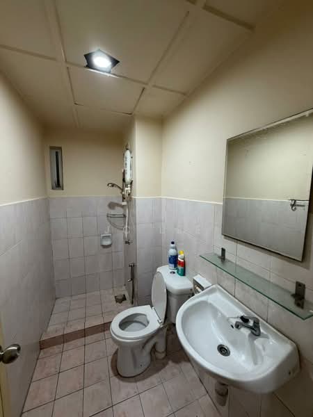 Condominium for Sale at D'Rimba - Jc Lee - Bathroom - PropertyGuru.com.my