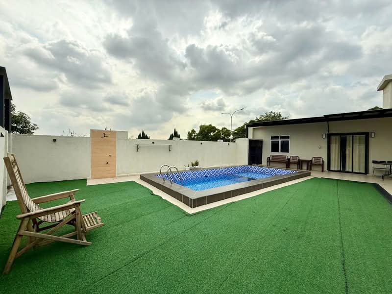 Taman Sri Andalas untuk Untuk Dijual - RM 890,000, Feb 2026 - Pool - PropertyGuru.com.my