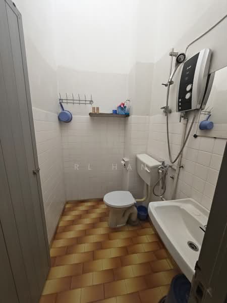 SS17 untuk Untuk Dijual - RM 890,000, Feb 2026 - Bathroom - PropertyGuru.com.my