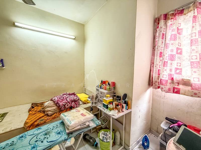 Apartment for Sale at Vista Angkasa - Izzat Zamros - PropertyGuru.com.my