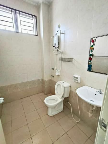 2-storey Terraced House for Sale in Taman Setia Indah (Tebrau) - Jane Ngoi - Bathroom - PropertyGuru.com.my