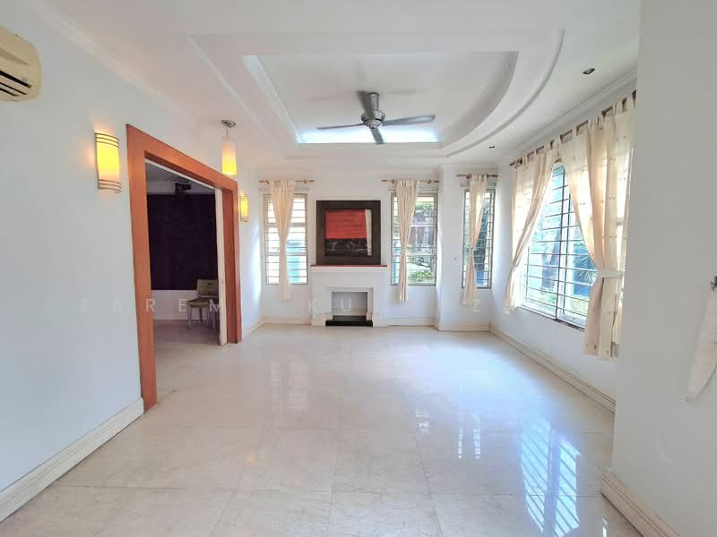 Bungalow for Sale in Taman Bukit Saga (Shah Alam) - Zarema Kulbuzheva - Living Room - PropertyGuru.com.my