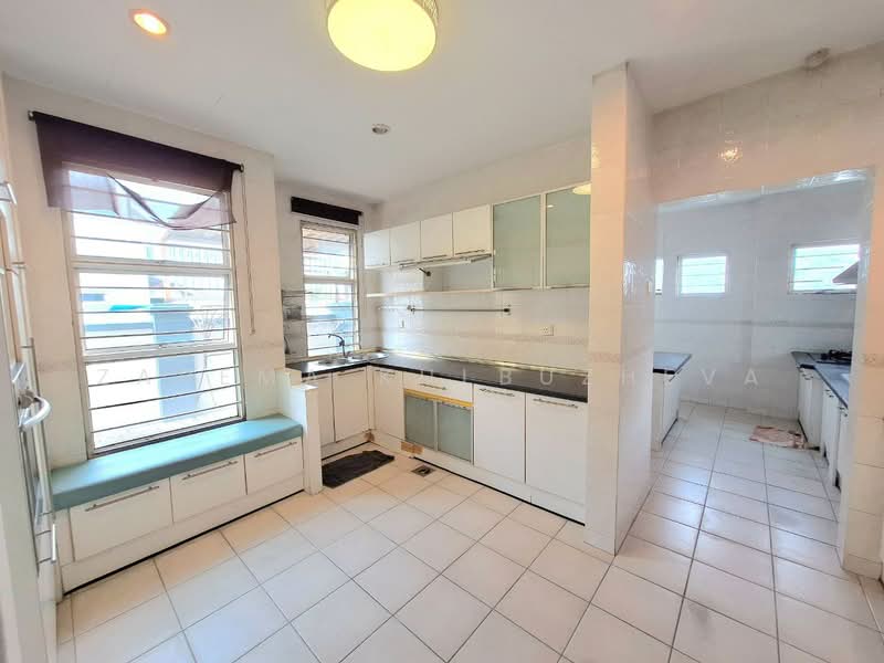 Bungalow for Sale in Taman Bukit Saga (Shah Alam) - Zarema Kulbuzheva - Kitchen - PropertyGuru.com.my