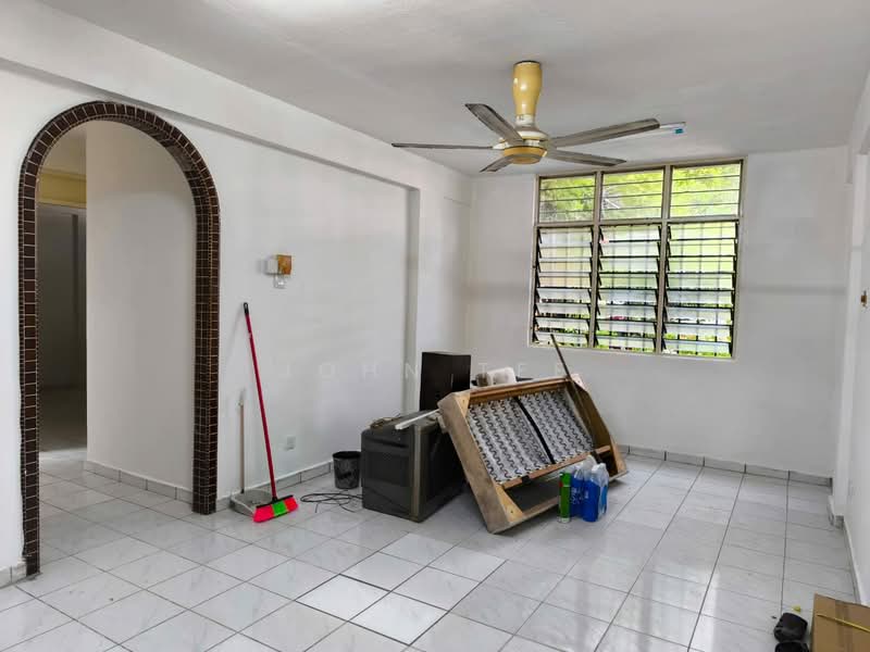 Taman Sri Sentosa untuk Untuk Dijual - RM 250,000, Feb 2026 - Living Room - PropertyGuru.com.my