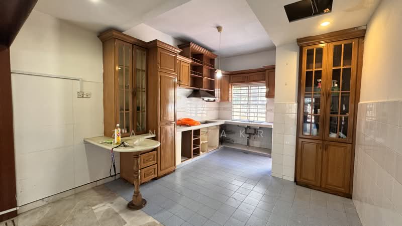2-storey Terraced House for Sale in Bukit Rahman Putra (Sungai Buloh) - Zana Zakri - Kitchen - PropertyGuru.com.my