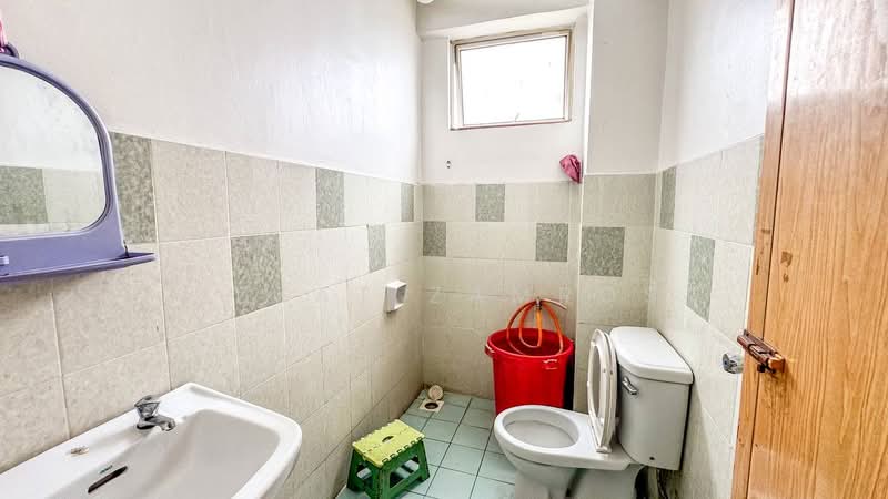 Apartment for Sale at Zamrud Apartment - Izzat Zamros - Bathroom - PropertyGuru.com.my