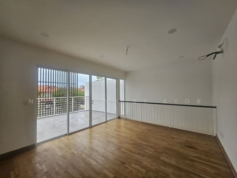 MODERN 3 Sty Hyperlink Terrace Duta Villa Presint 14 Putrajaya untuk Untuk Dijual - RM 1,550,000, Feb 2026 - Balcony - PropertyGuru.com.my