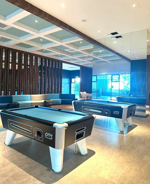 Condominium for Rent at Queens Residences Q1 @ Queens Waterfront - CY Tan - Lobby - PropertyGuru.com.my