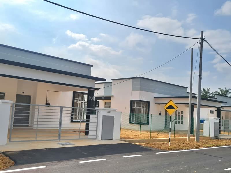 1-storey Terraced House for Sale in Temerloh (Pahang) - Amy Lew - Exterior - PropertyGuru.com.my