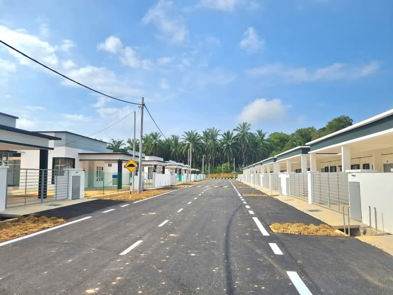 1-storey Terraced House for Sale in Temerloh (Pahang) - Amy Lew - Exterior - PropertyGuru.com.my
