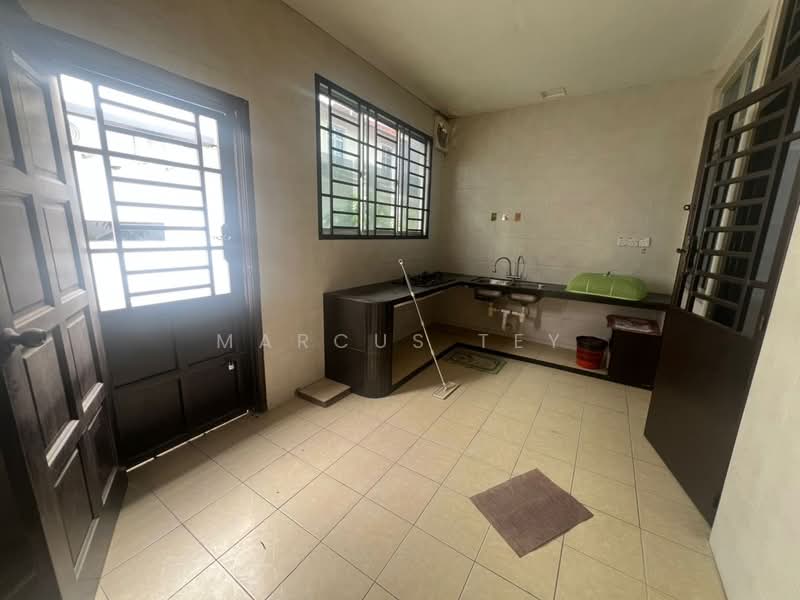 2-storey Terraced House for Rent in Bukit Indah (Iskandar Puteri (Nusajaya)) - Marcus Tey - Kitchen - PropertyGuru.com.my