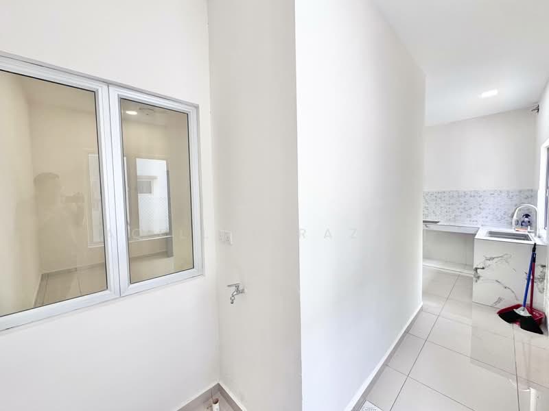 Terraced House for Sale in Sepang (Selangor) - Aqillah Razali - Kitchen - PropertyGuru.com.my