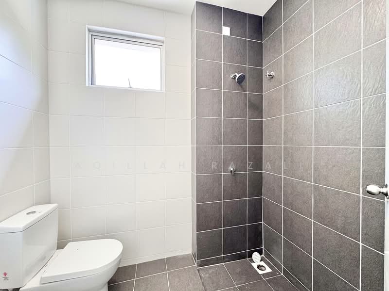 Terraced House for Sale in Sepang (Selangor) - Aqillah Razali - Bathroom - PropertyGuru.com.my