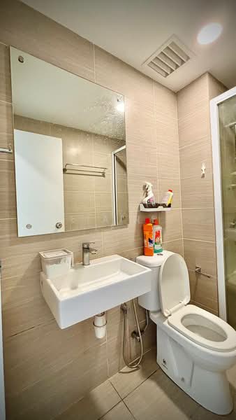 Serviced Residence @ Fera Residence @ The Quartz WM untuk Untuk Dijual - RM 720,000, Apr 2026 - Bathroom - PropertyGuru.com.my