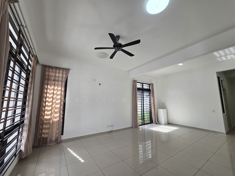 Cluster House for Rent in Bukit Indah (Iskandar Puteri (Nusajaya)) - Emma Lee - Living Room - PropertyGuru.com.my