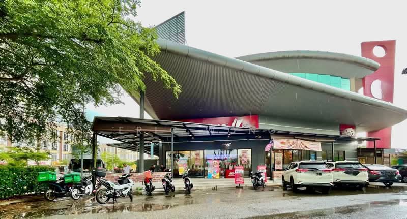 Shop for Sale in Gelang Patah (Johor) - Eric Wong - Exterior - PropertyGuru.com.my