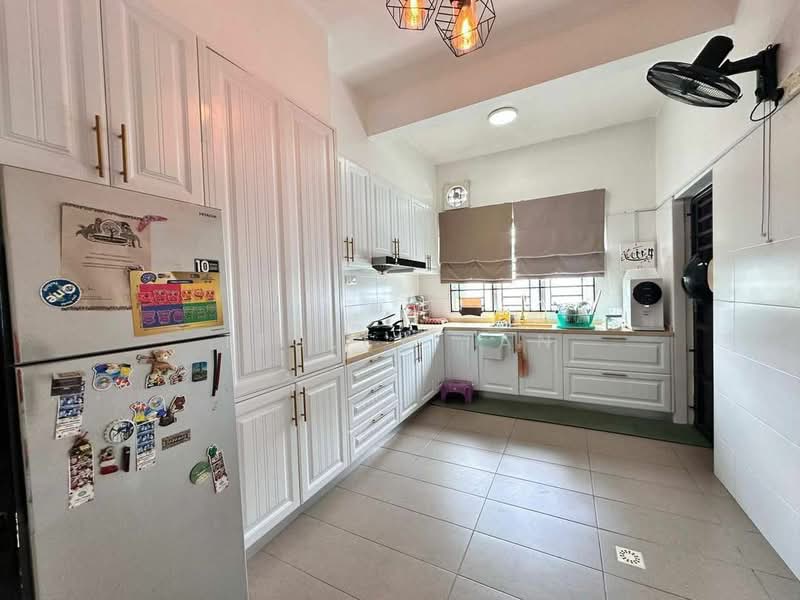 Mutiara Rini untuk Untuk Dijual - RM 738,000, Feb 2026 - Kitchen - PropertyGuru.com.my