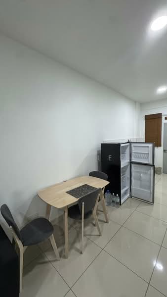 Condominium for Rent at Tropicana Bay Residences - Andy Lee - Dining Room - PropertyGuru.com.my