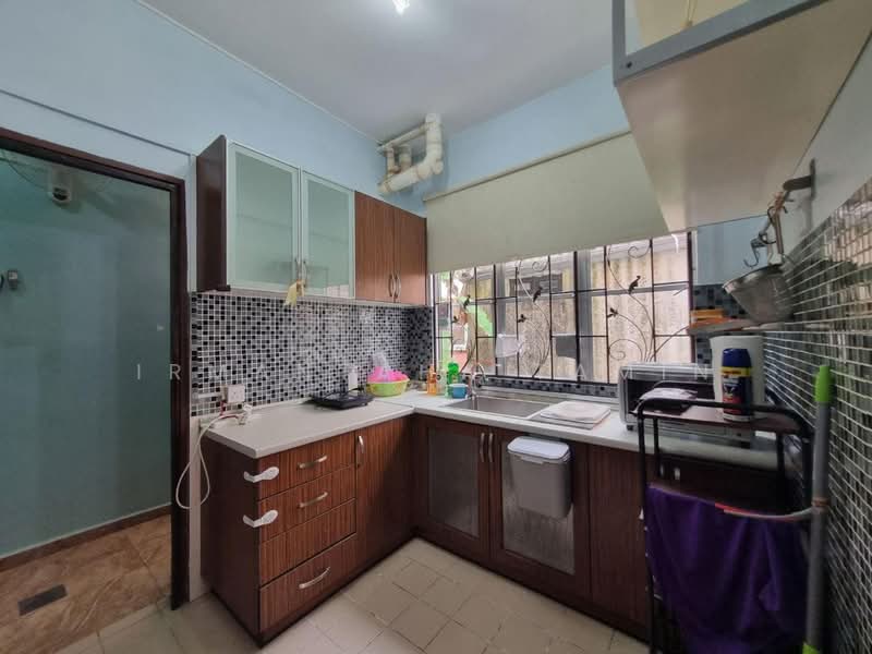 Cluster House for Rent in Bandar Puncak Alam (Puncak Alam) - Irmantaha Tamin - Kitchen - PropertyGuru.com.my