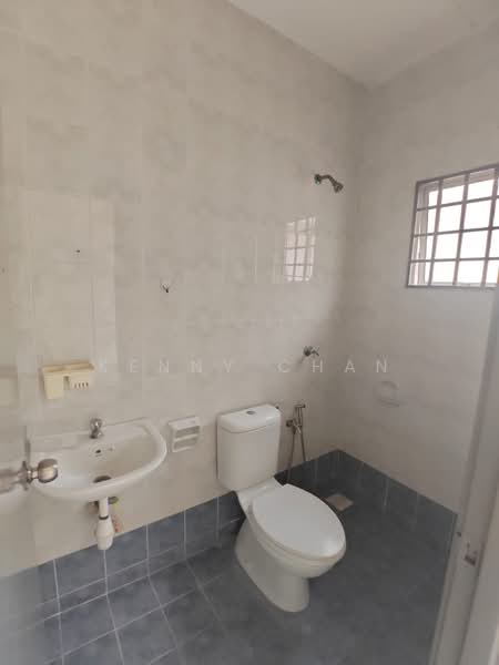 2-storey Terraced House for Sale in Klang (Selangor) - Kenny Chan - Bathroom - PropertyGuru.com.my