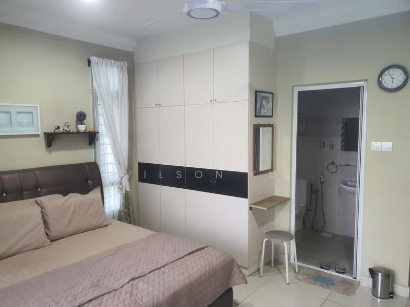 Pangsapuri Tanah Emas (Golden Sands) untuk Untuk Dijual - RM 850,000, Feb 2026 - Bedroom - PropertyGuru.com.my