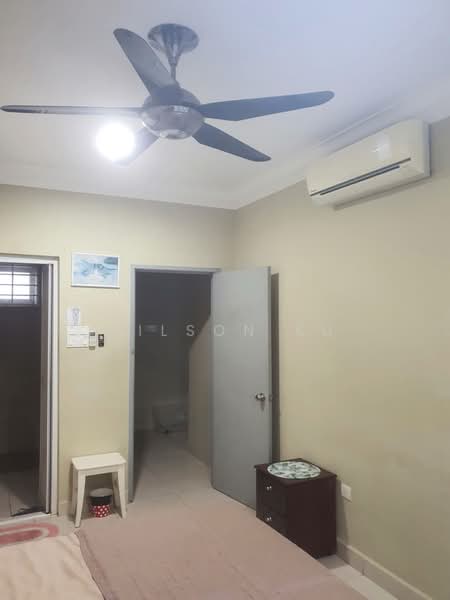 Pangsapuri Tanah Emas (Golden Sands) untuk Untuk Dijual - RM 850,000, Feb 2026 - Bedroom - PropertyGuru.com.my