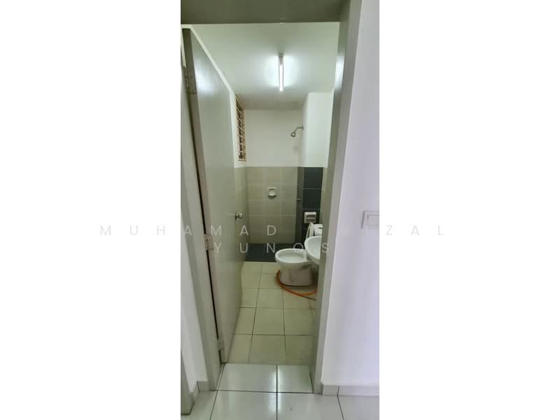 Apartment for Sale at The Residence 1 @ Tiara South - Muhamad Faizal Yunos - Bathroom - PropertyGuru.com.my