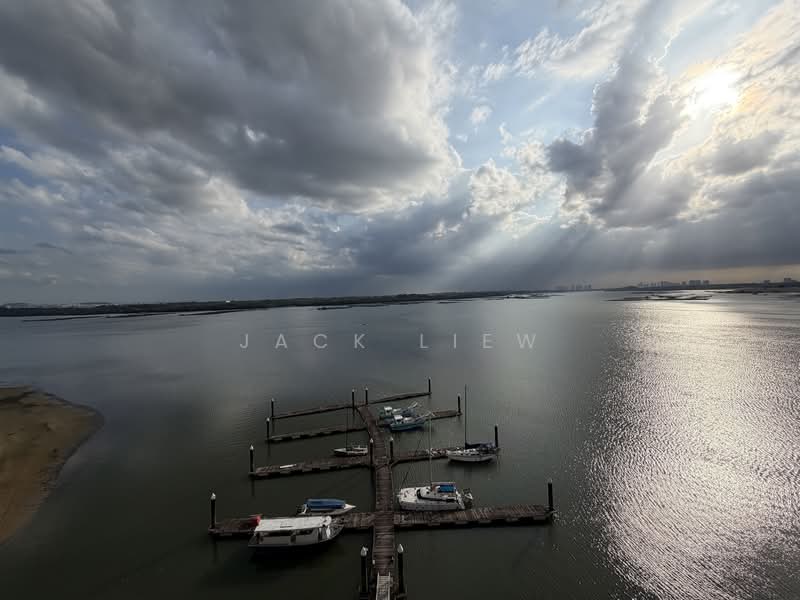 Royal Strand @ Country Garden Danga Bay untuk Untuk Disewa - RM 4,500 /bulan, Feb 2026 - Exterior - PropertyGuru.com.my