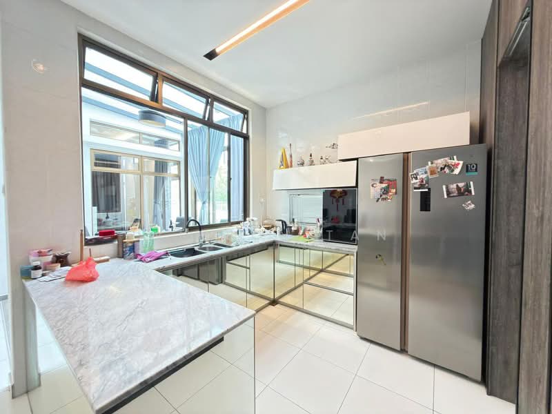 Cluster House for Sale in Setia Tropika (Johor Bahru) - Winson Tan - Kitchen - PropertyGuru.com.my