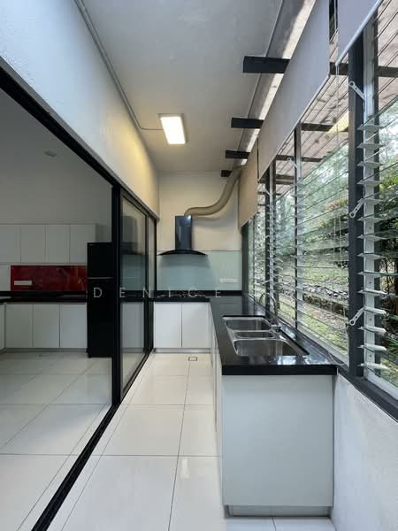 3-storey Terraced House for Sale in Seri Kembangan (Selangor) - Denice Ng - Kitchen - PropertyGuru.com.my