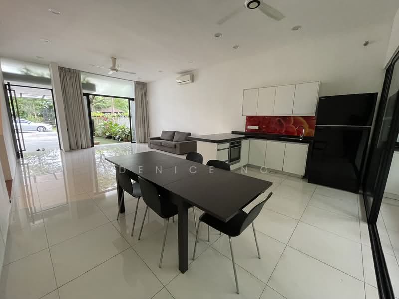 3-storey Terraced House for Sale in Seri Kembangan (Selangor) - Denice Ng - Living Room - PropertyGuru.com.my