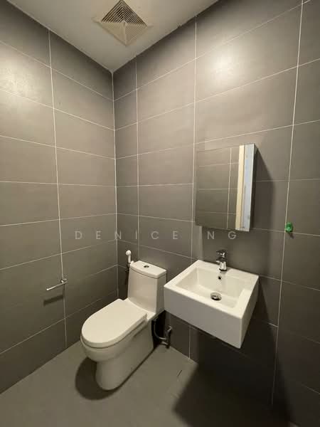 3-storey Terraced House for Sale in Seri Kembangan (Selangor) - Denice Ng - Bathroom - PropertyGuru.com.my