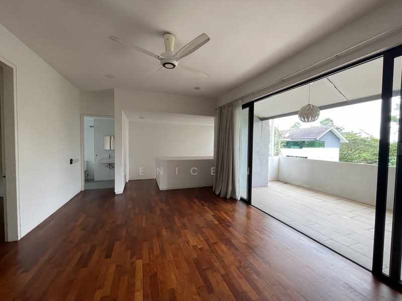 3-storey Terraced House for Sale in Seri Kembangan (Selangor) - Denice Ng - Balcony - PropertyGuru.com.my