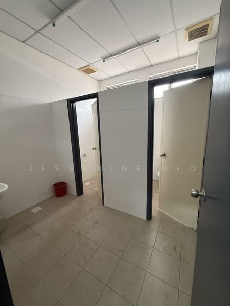 Factory for Sale in Kawasan Perindustrian SILC (Iskandar Puteri (Nusajaya)) - Jesserine Neo - Bathroom - PropertyGuru.com.my