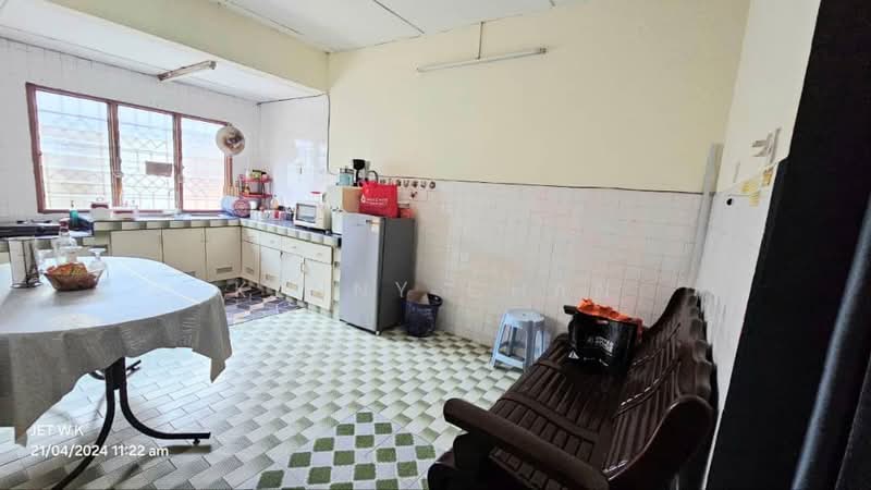 1-storey Terraced House for Sale in Klang (Selangor) - Kenny Chan - Kitchen - PropertyGuru.com.my
