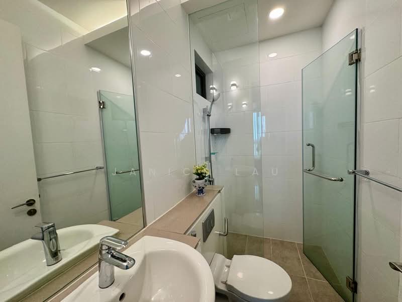 Service Residence for Rent at Senada Residence @ KLGCC Resort - Janice Lau - Bathroom - PropertyGuru.com.my