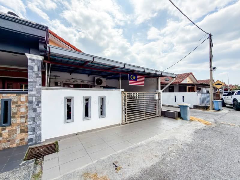 Taman Pahlawan Telok Panglima Garang untuk Untuk Dijual - RM 330,000, Feb 2026 - Exterior - PropertyGuru.com.my