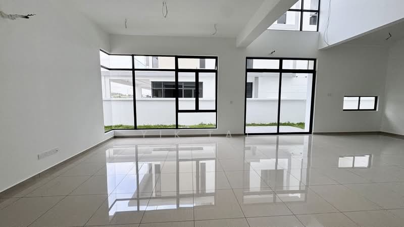 Cluster House for Sale in Horizon Hills (Iskandar Puteri (Nusajaya)) - Yik Tat - Living Room - PropertyGuru.com.my