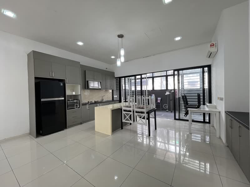 3-storey Terraced House for Sale in Seri Kembangan (Selangor) - Denice Ng - Kitchen - PropertyGuru.com.my