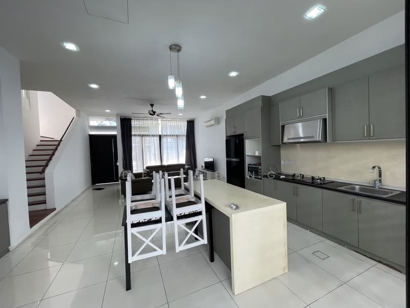 3-storey Terraced House for Sale in Seri Kembangan (Selangor) - Denice Ng - Kitchen - PropertyGuru.com.my