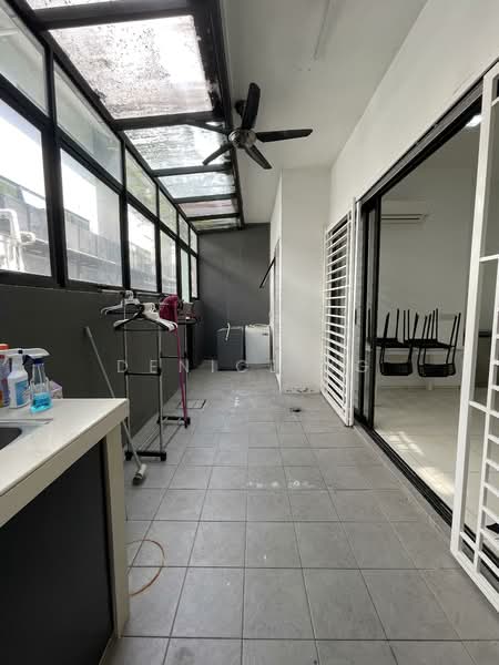 3-storey Terraced House for Sale in Seri Kembangan (Selangor) - Denice Ng - Balcony - PropertyGuru.com.my