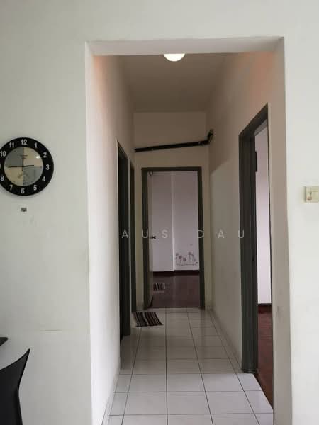 Apartment for Sale at Suria Kipark Damansara - Firdaus Dauz - Corridor - PropertyGuru.com.my