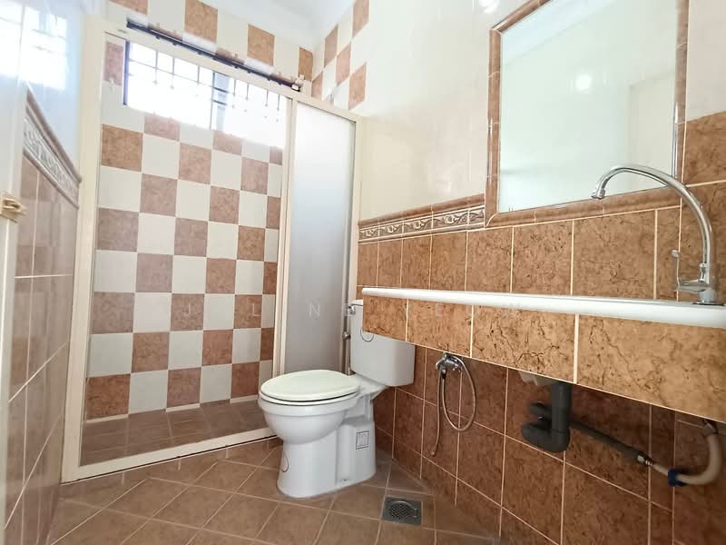 HALAMAN PENGKALAN INDAH untuk Untuk Disewa - RM 1,600 /bulan, Feb 2026 - Bathroom - PropertyGuru.com.my