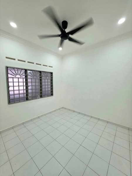 1-storey Terraced House for Sale in Taman Puteri Wangsa (Ulu Tiram) - Calvin Lee - PropertyGuru.com.my