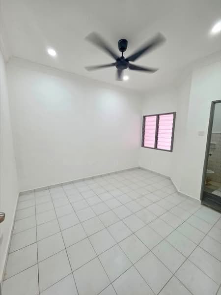 1-storey Terraced House for Sale in Taman Puteri Wangsa (Ulu Tiram) - Calvin Lee - PropertyGuru.com.my
