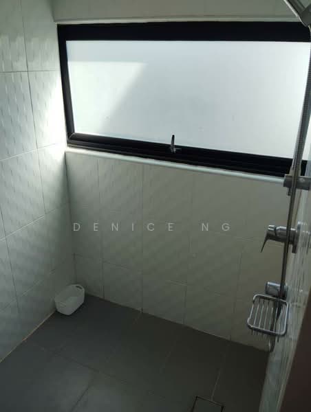 3-storey Terraced House for Sale in Seri Kembangan (Selangor) - Denice Ng - Bathroom - PropertyGuru.com.my