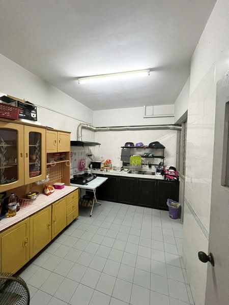 Solaris Dutamas untuk Untuk Dijual - RM 385,000, Feb 2026 - Kitchen - PropertyGuru.com.my