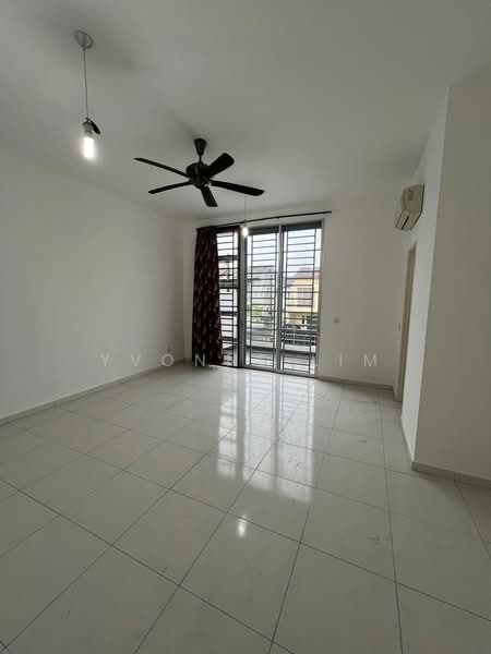2-storey Terraced House for Sale in Setia Eco Gardens (Gelang Patah) - Yvonne Lim - Living Room - PropertyGuru.com.my