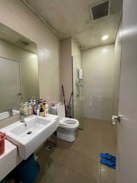 Service Residence for Rent at i-Suite @ i-City - Nik Ahmad Muazzam Bin Nik Mazlan - Bathroom - PropertyGuru.com.my